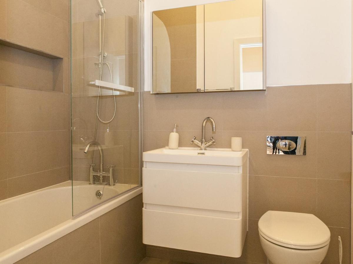 Pass The Keys - Spacious Flat With Private Sun Terrace In South East London Exterior foto